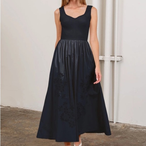 NWT MOON RIVER Sweater Top Eyelet Detail Midi Dress NAVY medium - Picture 2 of 12